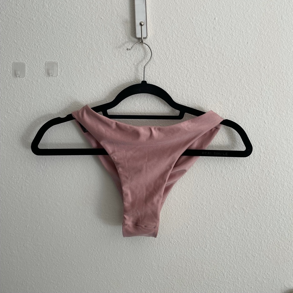 Never worn. Great quality